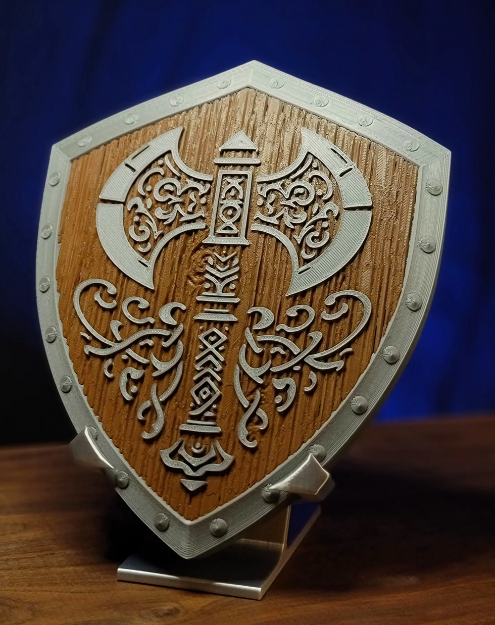 Coat of Arms Dice Storage and Stand